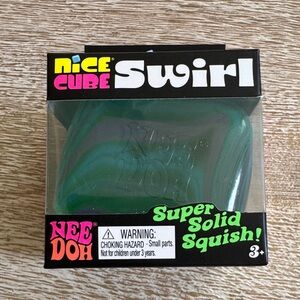 NeeDoh Nice Cube Swirl Super Solid Squish - Green & Purple Swirl
